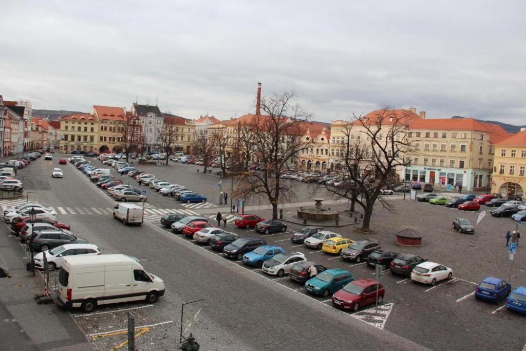 Апартаменты U Zlate Hvezdy Apartman Rizal Литомержице Экстерьер фото